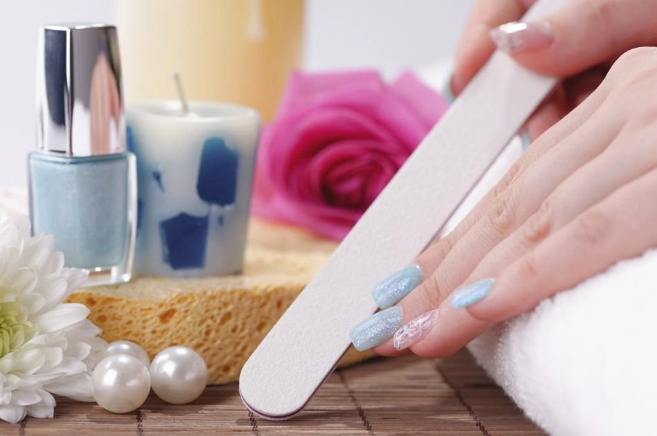 O que é alongamento das unhas