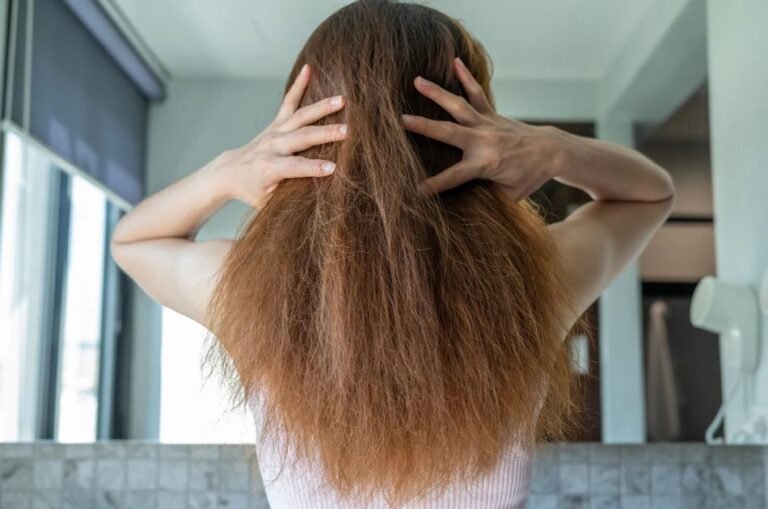 Cabelos ressecados precisam de cuidados simples que você ainda não faz