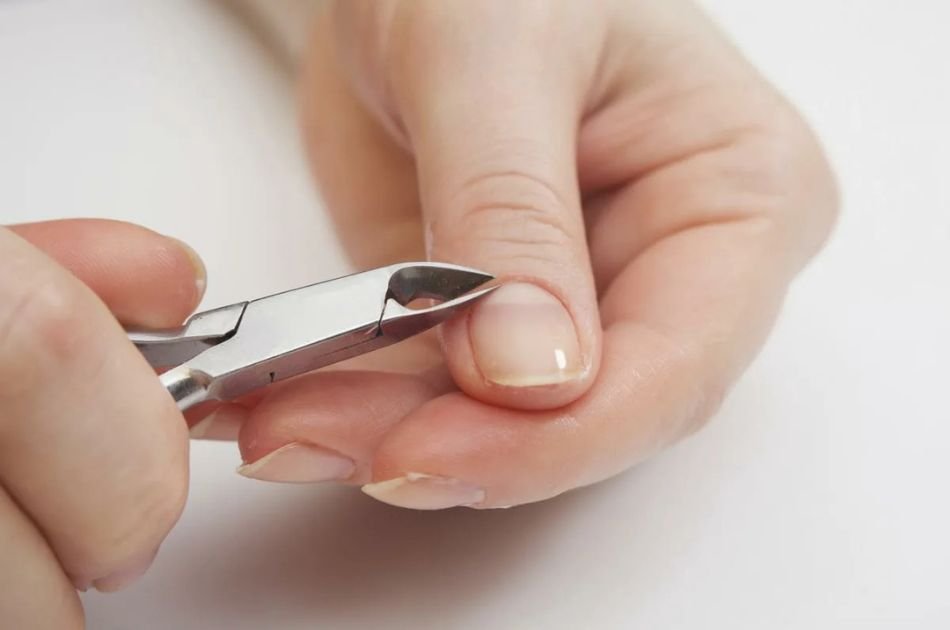 Como-cuidar-da-cuticula-das-unhas