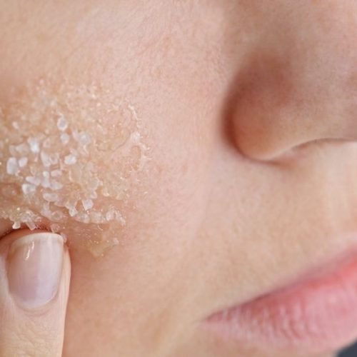 Como cuidar da pele seca e recuperar a hidratação