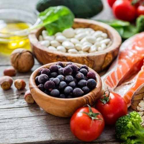 Os alimentos para pele que te ajudam rejuvenescer